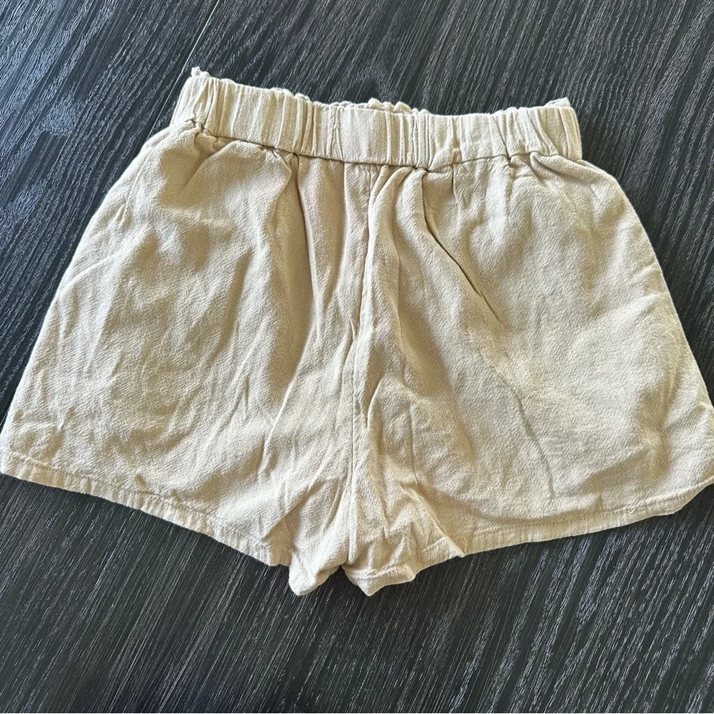 Hollister Linen Blend Paperbag High Rise Lined Shorts in Tan, Size XS - Picture 12 of 12